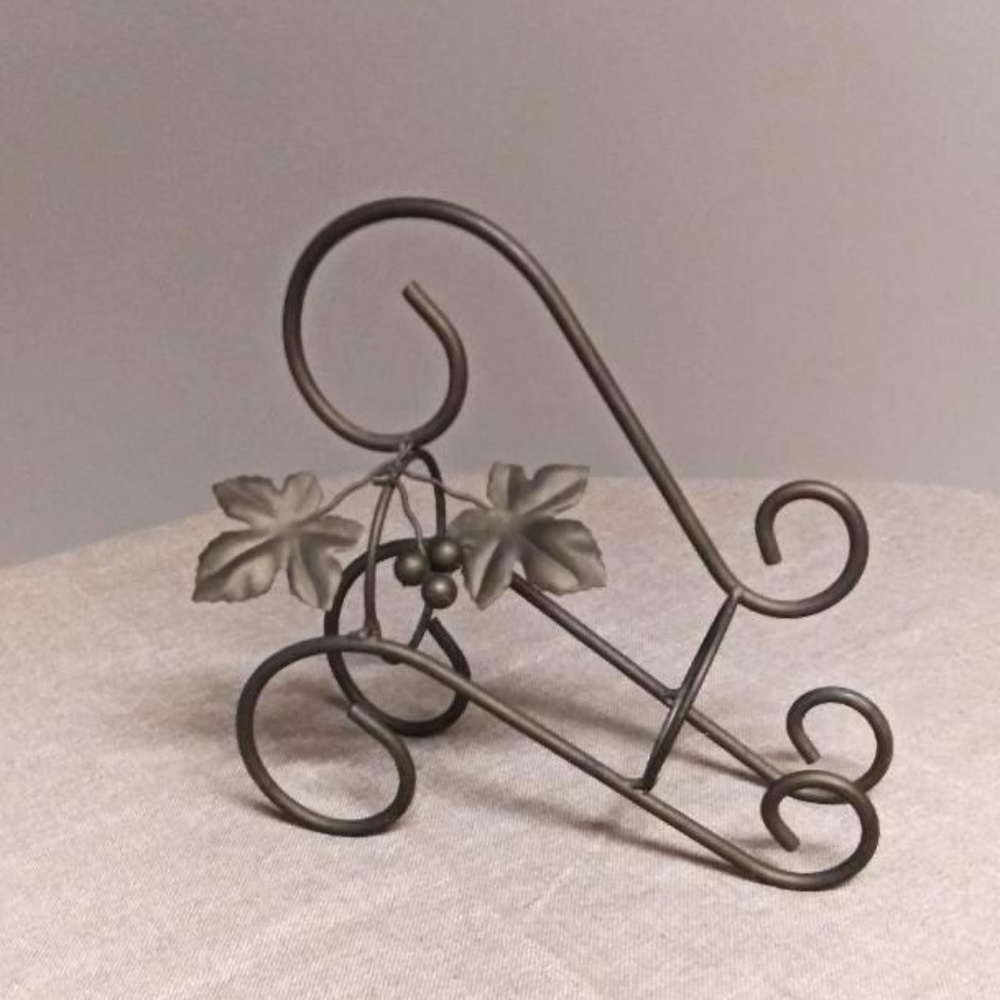 Rustic Metal Wine Bottle Holder - Picture 2 of 3